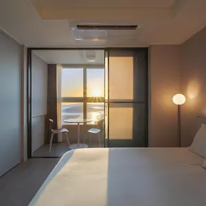 Urbanstay Chinatown Apartment